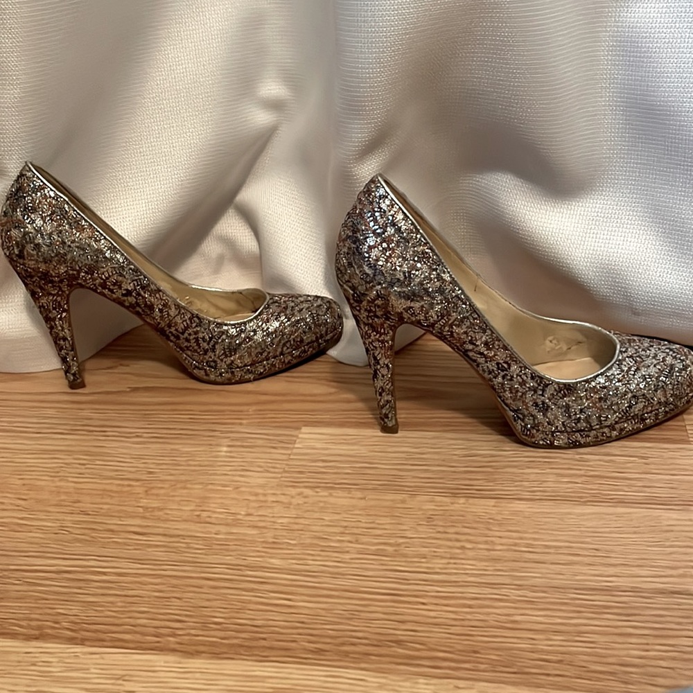Nine West Rocha Heels - Picture 5 of 10